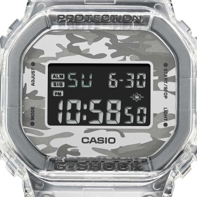 Casio DW-5600SKC-1E