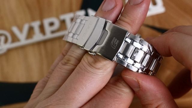 Часы Часы Casio EF-539D-1A5 в Челябинске в Челябинске-video