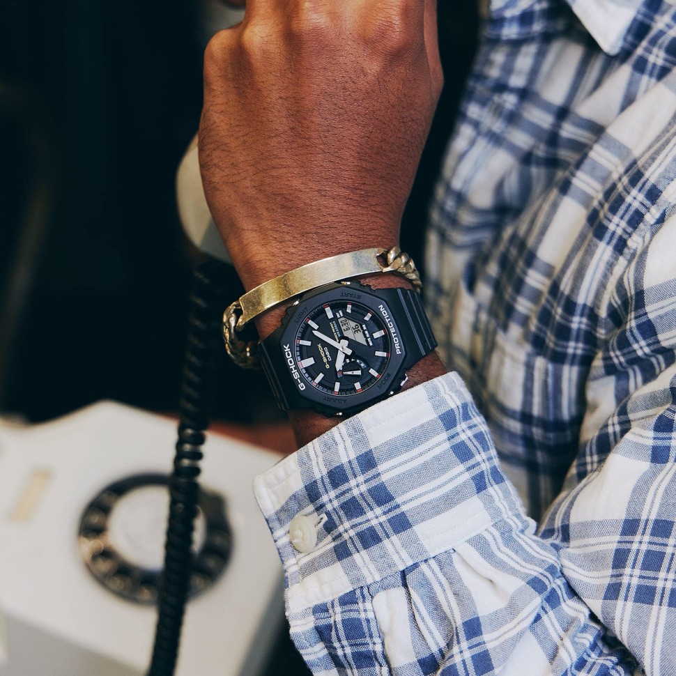 Часы Часы Casio GA-2100RL-1A в Челябинске в Челябинске
