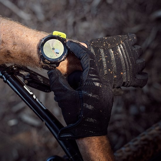 Часы Часы Suunto 7 Black Lime в Челябинске в Челябинске