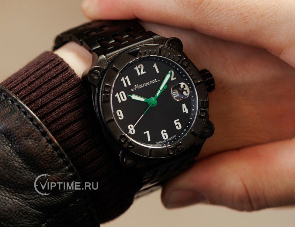 Часы Часы Молния Танк 8215 0120102-2.0 в Челябинске в Челябинске